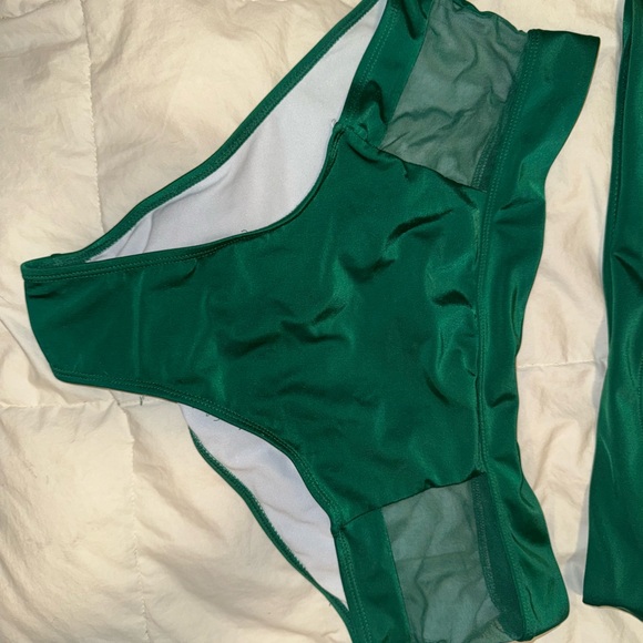 SHEIN Green Bikini Set - Picture 4 of 5
